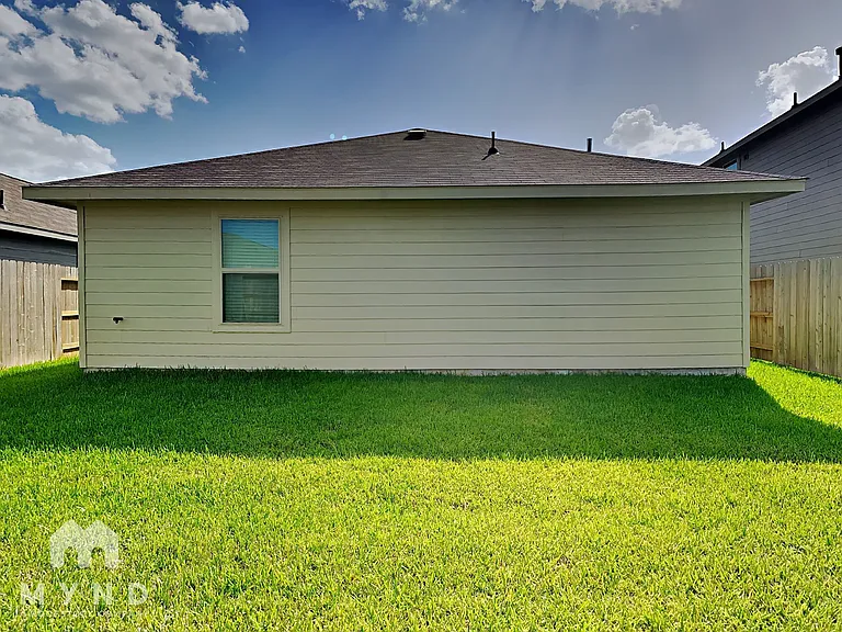 18559 Cepagatti Dr — Photo 15