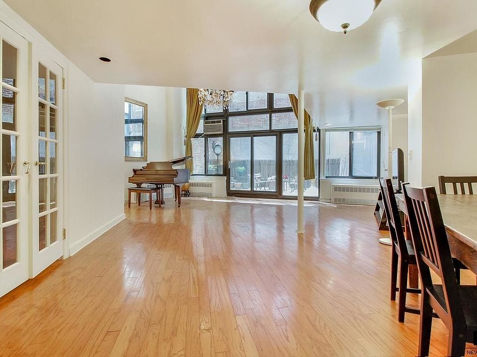 1st image of 536 W 43rd St APT 1H