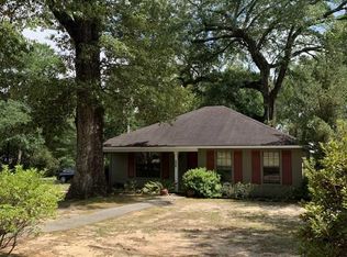 406 Fairland Ave, Fairhope, AL 36532