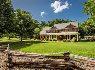 5821 Mountain Point Ln, Charlotte, NC 28216