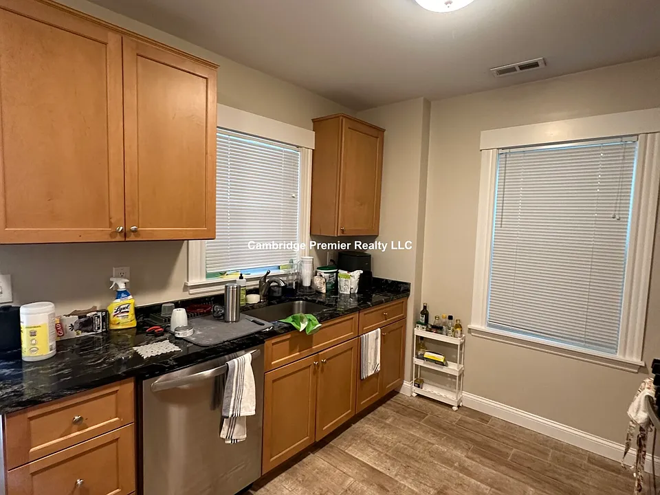 25 Main St #2