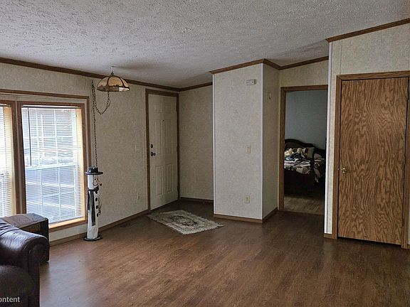 3rd image of W1688 County Rd E