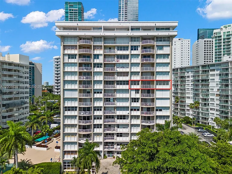 1420 Brickell Bay Dr #1001A — Photo 51