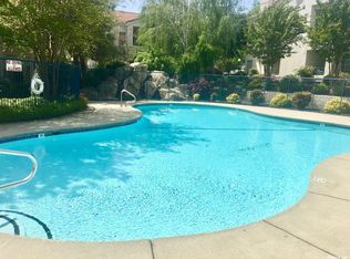 3015 Beachcomber Dr E, Rocklin, CA 95677
