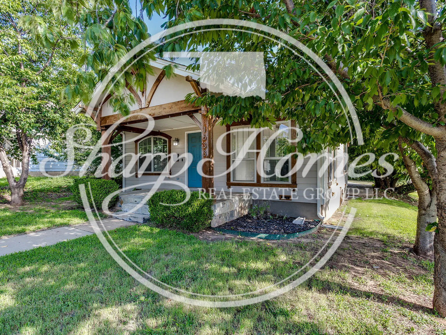 3 bed, 1284 sqft, $1,850 — Photo 2