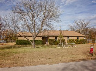 1909 Cindy Ct, Burleson, TX 76028