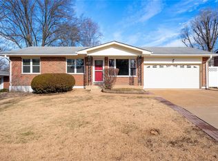 9515 Garber Rd, Saint Louis, MO 63126