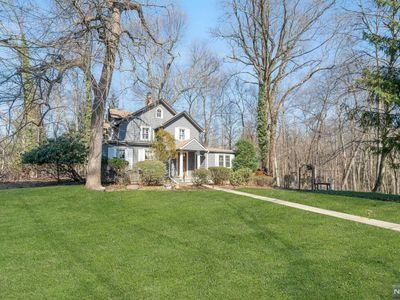 224 Glen Rd, Woodcliff Lake, NJ, 07677