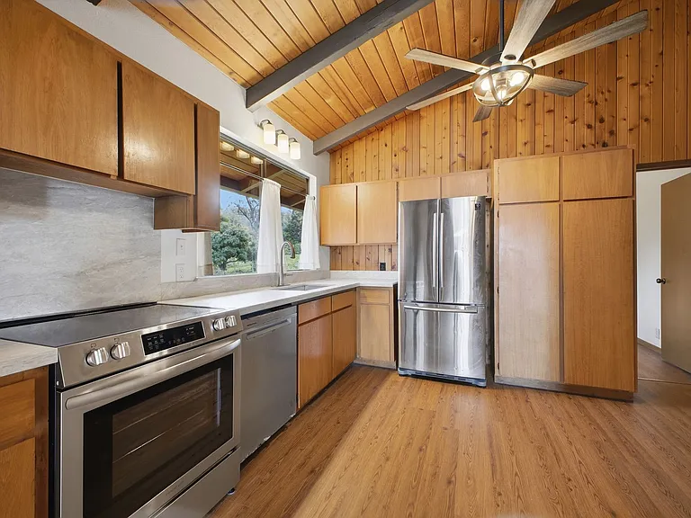 1015 Piiholo Rd — Photo 18