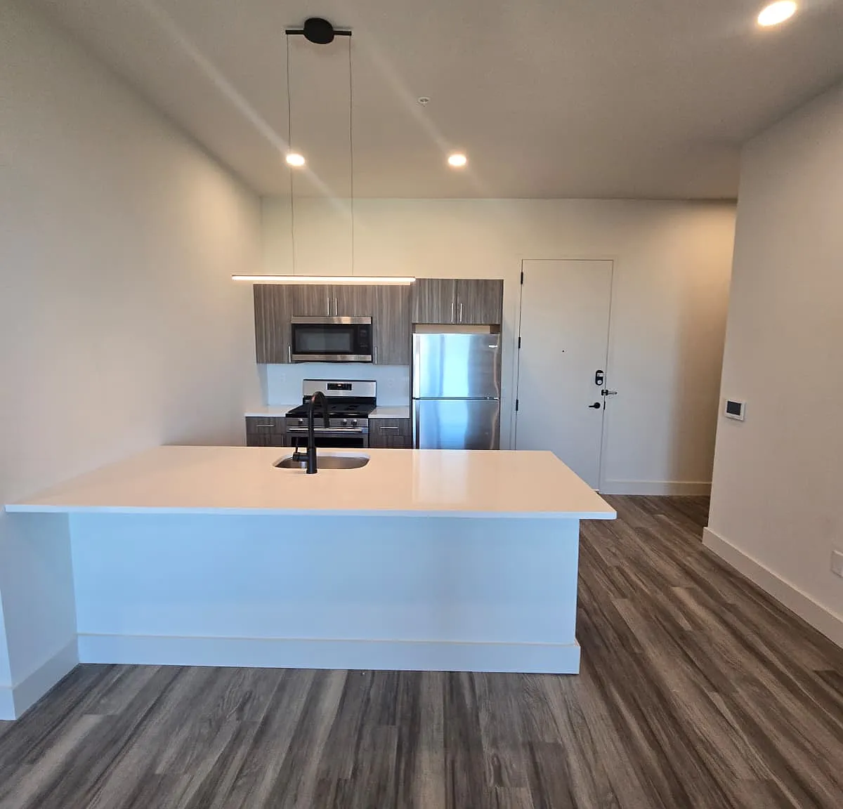 1 bed, $2,395 — Photo 1