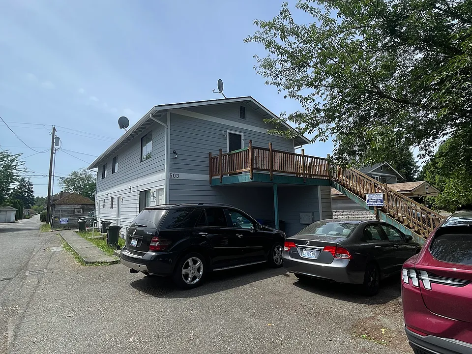 503 Houser Way S #4