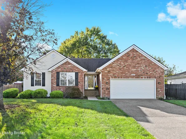 9111 Blowing Tree Rd, Hurstbourne Acres, KY 40220