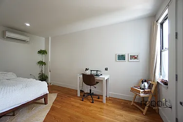 Rented by Rennit Inc.