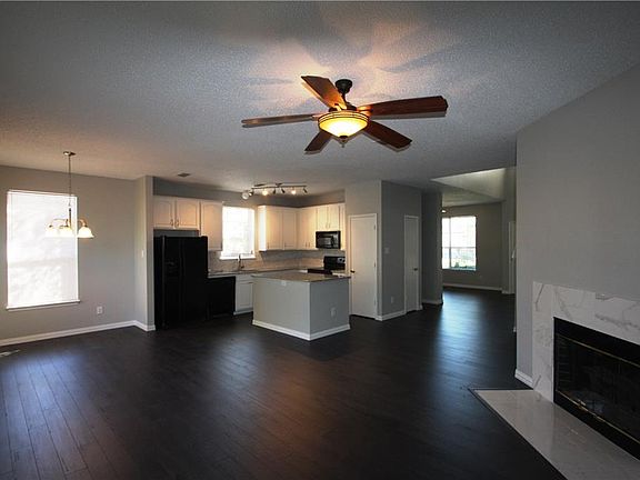 5th image of 3002 Candlebrook Dr