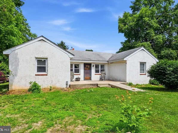 339 Beacon Light Rd, Parkesburg, PA 19365