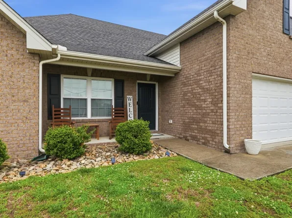 1033 Stratus Dr, Murfreesboro, TN 37127