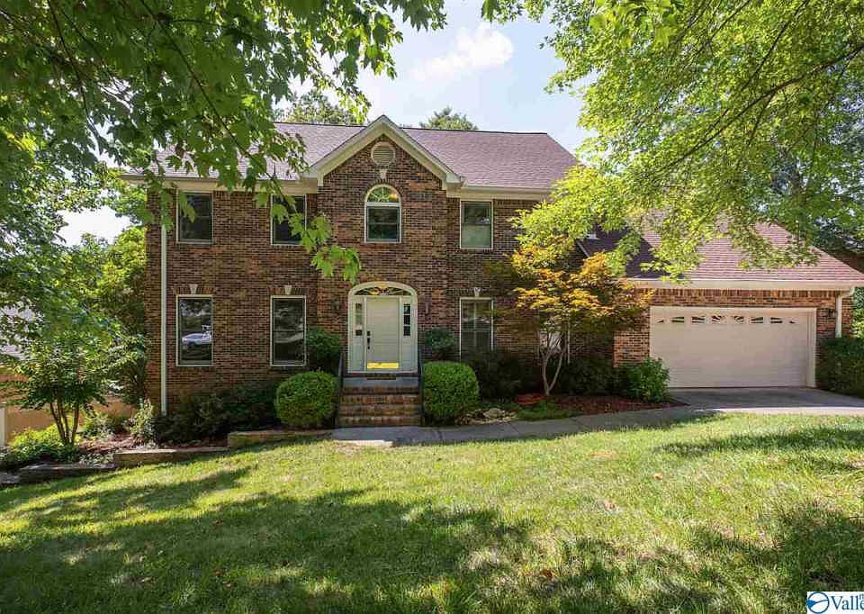 1st image of 15018 Leafmore Dr SE