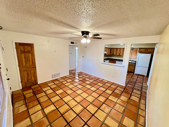 3rd image of 1724 E Amador Ave
