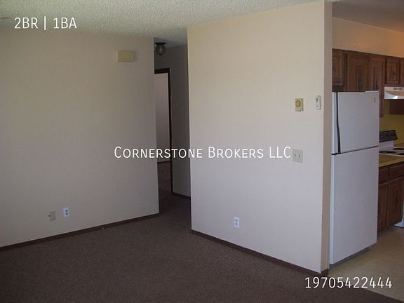 3rd image of 238 Applewood Ct