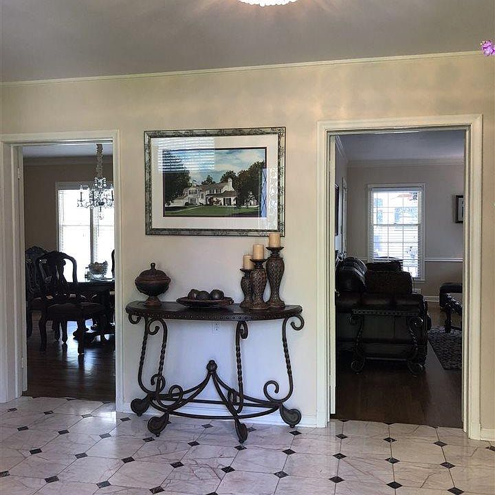 325 Hyde Park Dr, Hutchinson, KS 67502 Zillow