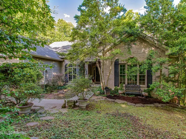 100 Skiatook Trce, Loudon, TN 37774