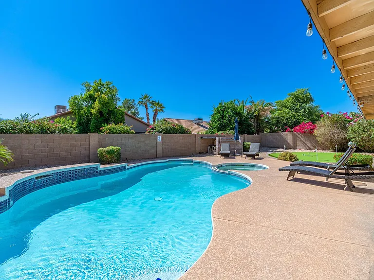 5139 E Fellars Dr — Photo 32