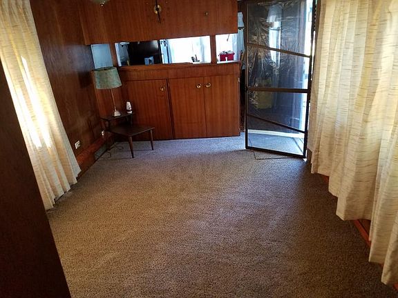 5th image of 300 Arrowood Dr