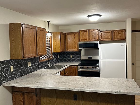 4th image of 8010 S Chapel Hill Dr