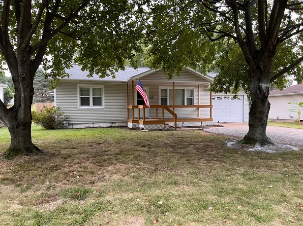 438 W Rosedale Dr, East Alton, IL 62024