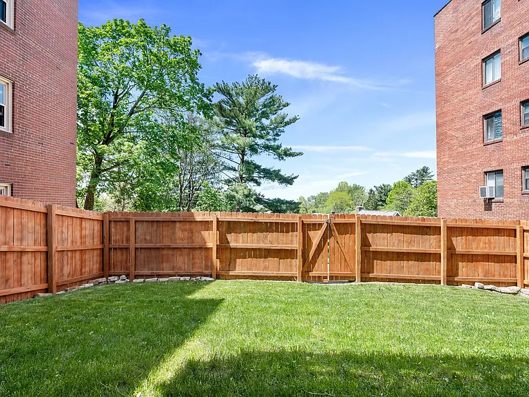 3846 Brownsville Rd — Photo 25