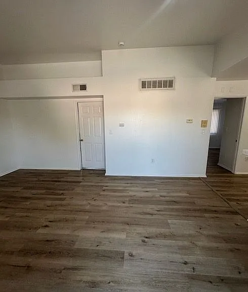 6545 Fulton Ave #206 — Photo 8