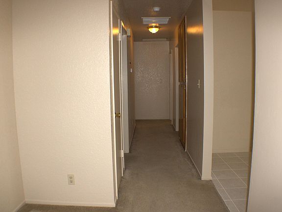 5th image of 9136 S Loop Blvd