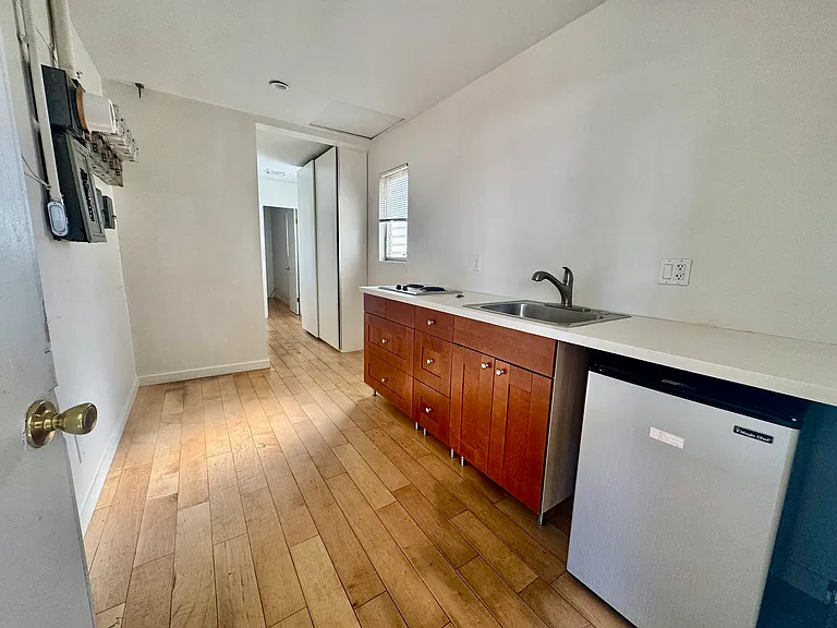 1047 Rodeo Way #13 — Photo 2