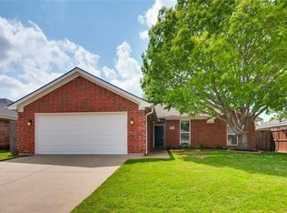 8059 Berkshire Dr, Fort Worth, TX 76137