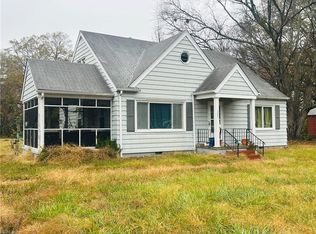 103 Sanford Dr, Hampton, VA 23661