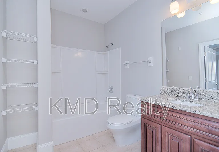 6605 Central Pacific Ave #202 — Photo 5