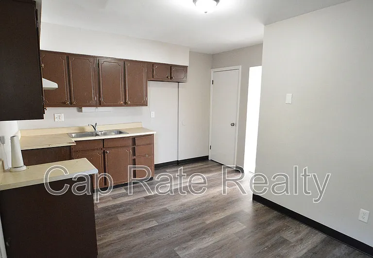 393 Barnett Rd — Photo 7
