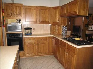 1041 S Wicker Ln, Wichita, KS 67207