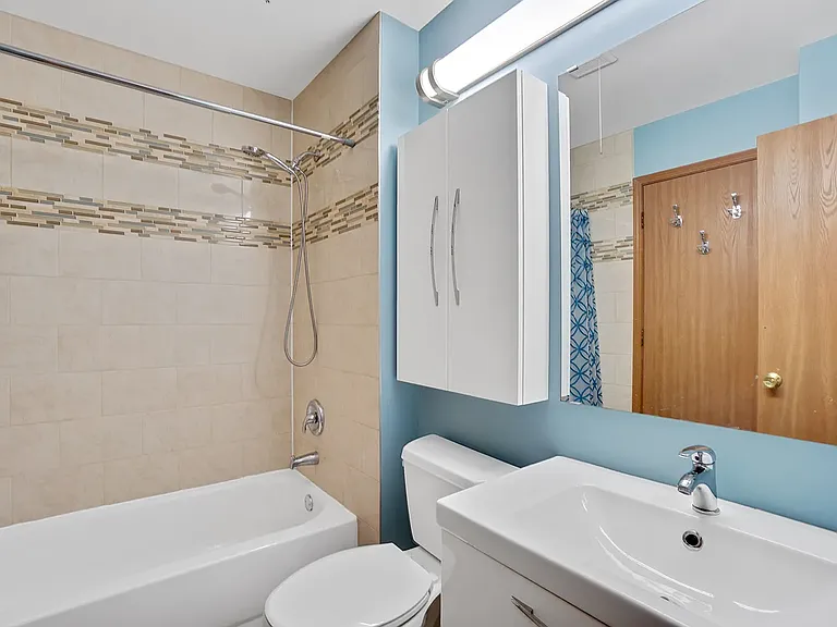 1656 Templeton Ct — Photo 20