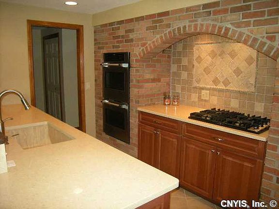 4th image of 9 Landgrove Dr
