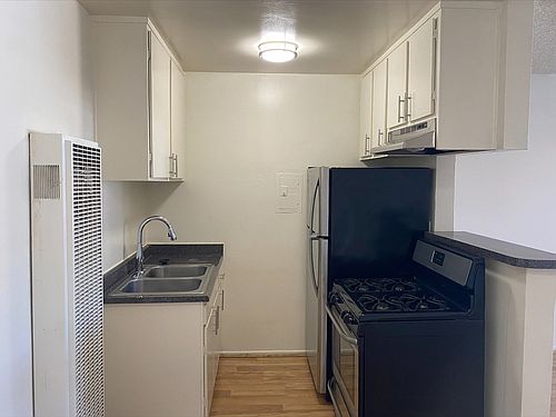 4th image of 333 Vernon Ave APT 8