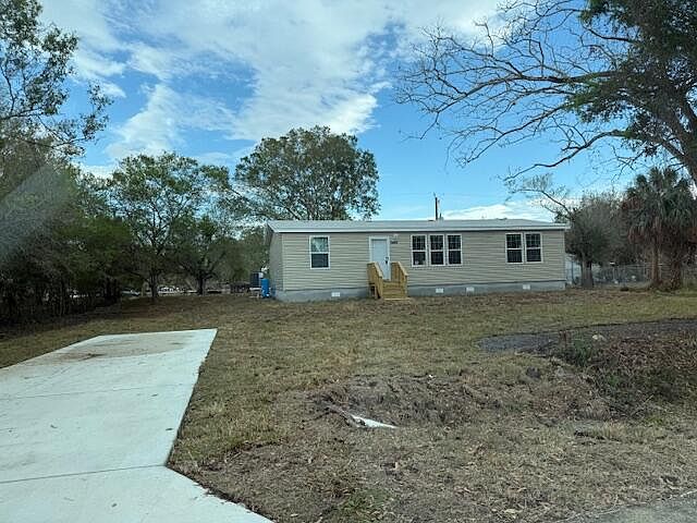 1st image of 3422 NW 17th Avenue