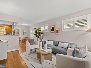 2023 Rollins Dr, Alexandria, VA 22307