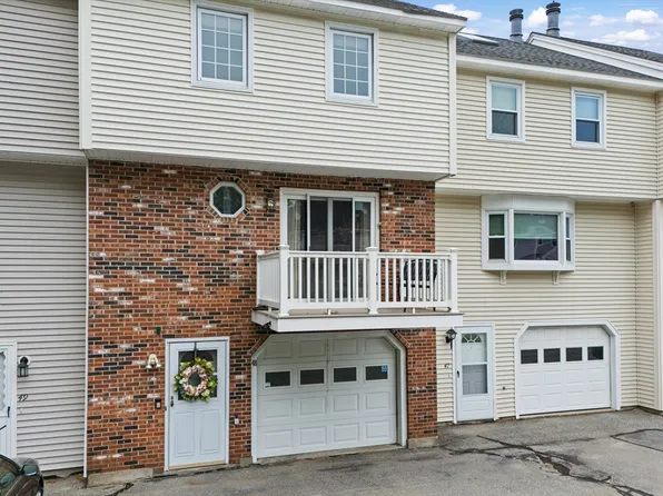 88 Frederick St APT 48, Dracut, MA 01826