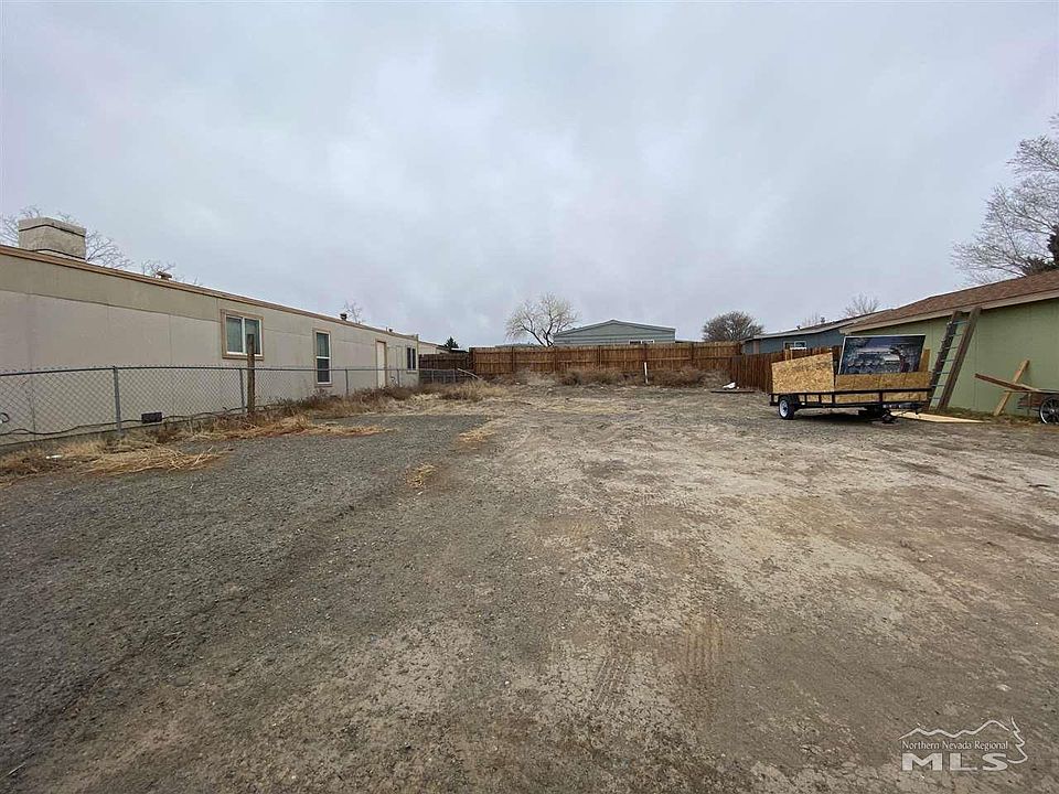 2nd image of 395 Parkland Way