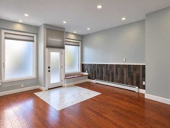 3rd image of 232 Marion St #1A