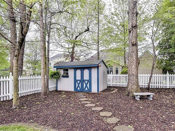 5th image of 6232 N Mayfair Cir