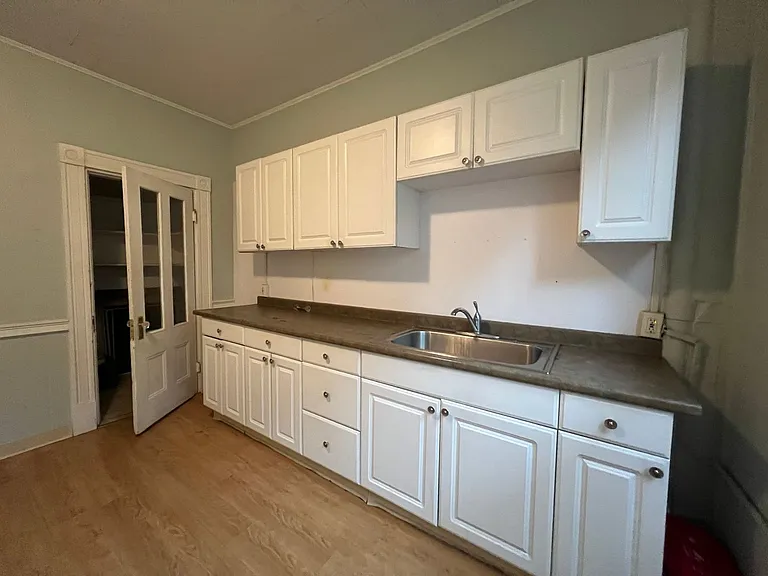 341 Cambridge St #5 — Photo 3