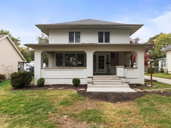 407 S 1st St, Odessa, MO 64076
