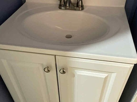 5th image of 94 Reed St